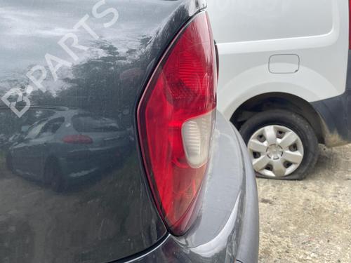 left-taillight-citroen-c5-i-dc_-2001-2002-2003-2004-2005-39081362 main image