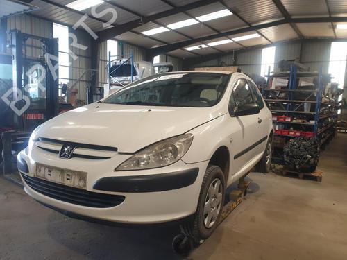 Fuse box PEUGEOT 307 (3A/C) 2.0 HDi 90 | BP26426864E1 
