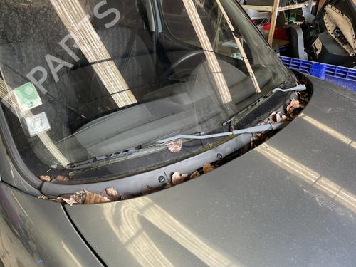 Used Front windshield wiper arm CITROËN BERLINGO / BERLINGO FIRST MPV (MF_, GJK_, GFK_) 1.6 HDI 90 (MF9HX) (90 hp) 32360930