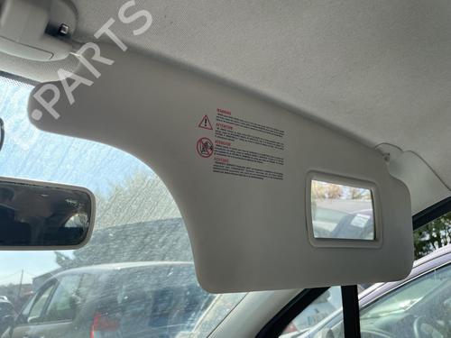 Used Right sun visor Right sun visor 38476935 38476935