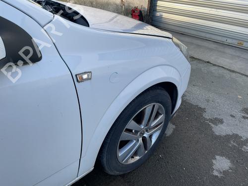 Used Right front fenders OPEL ASTRA H GTC (A04) 1.7 CDTI (L08) (125 hp) 32018415