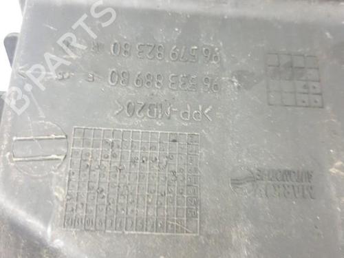 Used Air filter box Air filter box PEUGEOT 5008 (0U_, 0E_) 2.0 HDi 150 / BlueHDi 150 (150 hp) 26416614 26416614