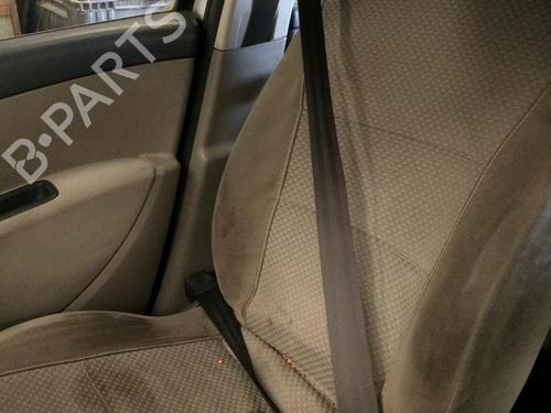 Used Seat buckle RENAULT CLIO III (BR0/1, CR0/1) 1.5 dCi (BR17, CR17) (86 hp) 26419958