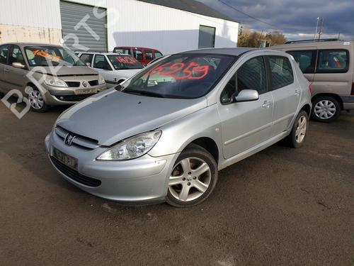 Fuse box PEUGEOT 307 (3A/C) 2.0 16V | BP26421878E1 