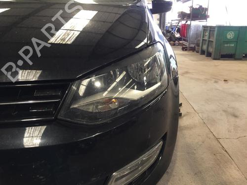 Venstre forlygte VW POLO V (6R1, 6C1) 1.6 TDI (90 hp) 29843392