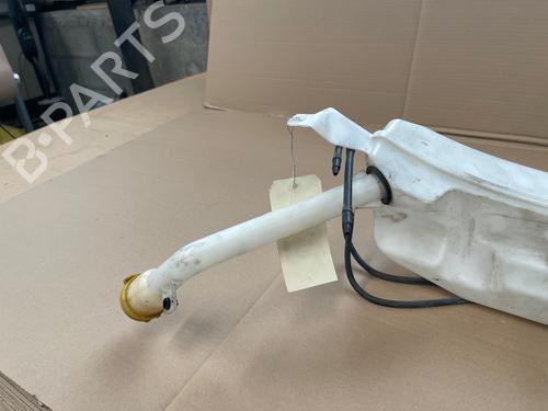 Used Windscreen washer tank Windscreen washer tank 36846952 36846952