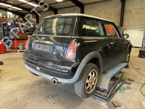 Right headlight MINI MINI (R50, R53) Cooper | BP26421867C29 