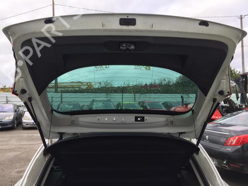 Used Tailgate lock RENAULT MEGANE III Hatchback (BZ0/1_, B3_) 1.2 TCe (BZ2B, BZ11) (116 hp) 30204009