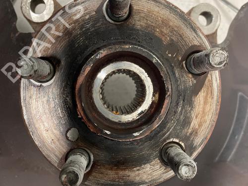 Used Left front steering knuckle Left front steering knuckle TOYOTA URBAN CRUISER (_P1_) 1.33 (NSP110_, NSP110R) (99 hp) 33945871 33945871