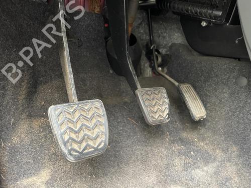 Used Pedal Pedal 38584886 38584886