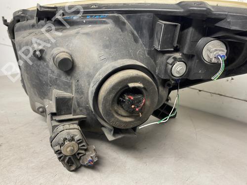 right-headlight-toyota-rav-4-ii-_a2_-2000-2001-2002-2003-2004-2005-26412234 main image