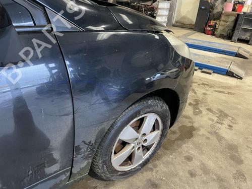 Used Right front fenders Right front fenders 32171558 32171558