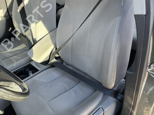 Sedile anteriore sinistro VW PASSAT B6 Variant (3C5) 1.9 TDI (105 hp) 31340080