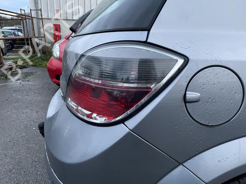 Right taillight OPEL ASTRA H (A04) 1.9 CDTI (L48) | BP31091617C35 - Image 2