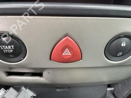 Advarselskontakt Advarselskontakt RENAULT MEGANE II (BM0/1_, CM0/1_) 1.9 dCi (BM0G, CM0G) (120 hp) 36572113 36572113