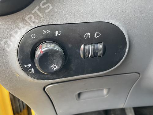 Used Headlight switch SEAT IBIZA III (6L1) 1.2 12V (70 hp) 31017573