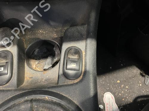 Used Right front window switch Right front window switch CITROËN C3 I (FC_, FN_) 1.4 HDi (68 hp) 30791855 30791855