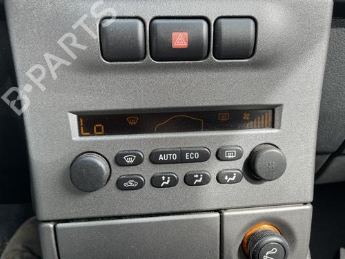 Used Climate control Climate control 36443063 36443063