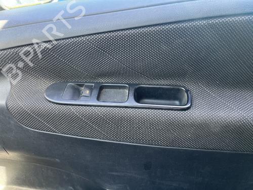 Used Right front window switch Right front window switch PEUGEOT 207 (WA_, WC_) 1.4 16V (95 hp) 35992079 35992079