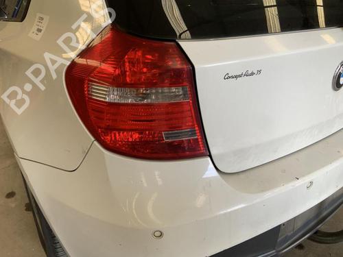 Venstre baglygte BMW 1 (E81) 116 d (116 hp) 26422585