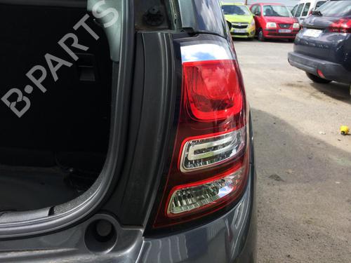 Used Lamp holder CITROËN C3 II (SC_) 1.0 VTi 68 (68 hp) 28953452