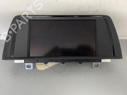 Used Display monitor BMW 1 (F20) 116 d (116 hp) 26421699