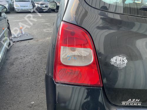 Used Lamp holder RENAULT TWINGO II (CN0_) 1.2 16V (CN04, CN0B) (75 hp) 30615010