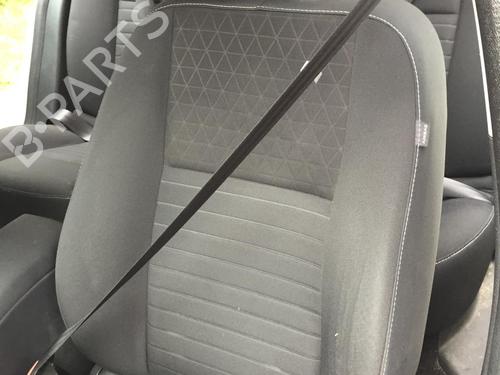 Engate do cinto RENAULT MEGANE III Hatchback (BZ0/1_, B3_) 1.2 TCe (BZ2B, BZ11) (116 hp) 30203968