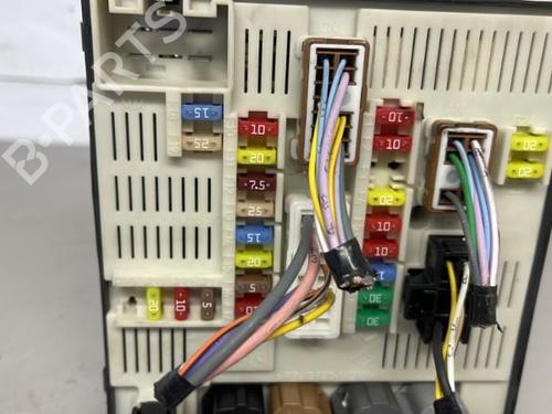 Fuse box RENAULT MEGANE III Hatchback (BZ0/1_, B3_) 1.5 dCi (BZ09, BZ0D, BZ1W, BZ29, BZ14) | BP26416020E1  - Image 6