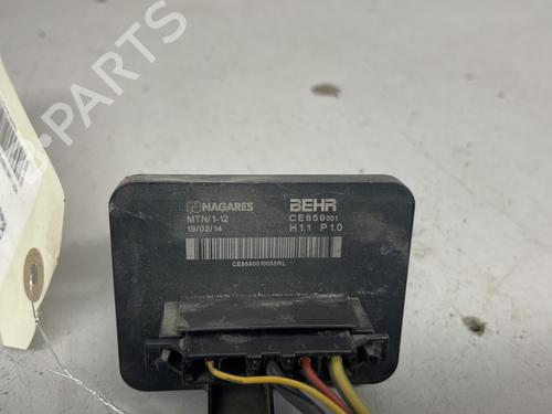 Used Heater resistor Heater resistor CITROËN C4 CACTUS 1.2 VTi 82 (82 hp) 27481415 27481415