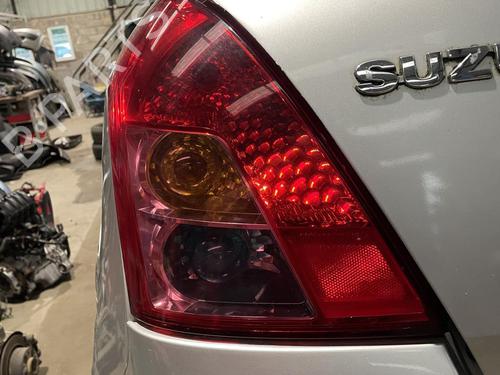 Left taillight SUZUKI SWIFT III (MZ, EZ) 1.3 DDiS (RS413D) | BP26426820C34 