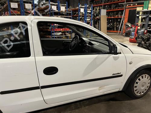 Used Front right lock OPEL CORSA C (X01) 1.2 (F08, F68) (75 hp) 31649450