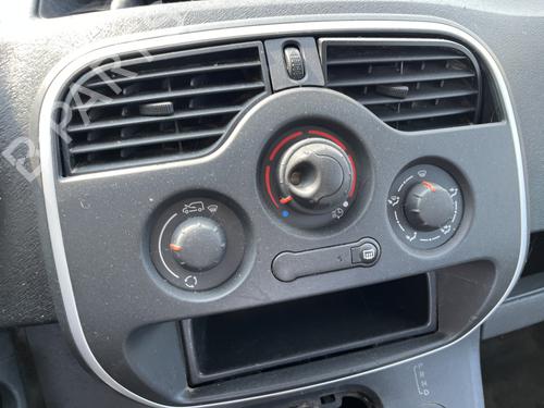 Comando clima Comando clima RENAULT KANGOO Express (FW0/1_) Z.E. (FW0Z, FW1Z) (60 hp) 37633959 37633959