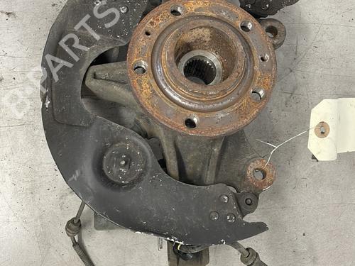 Used Left front steering knuckle Left front steering knuckle PEUGEOT 308 II (LB_, LP_, LW_, LH_, L3_) 1.6 THP 125 (125 hp) 29425880 29425880