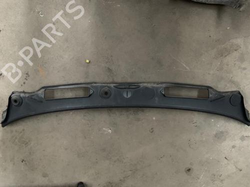 Used Scuttle panel BMW 1 (E81) 116 d (116 hp) 26422578