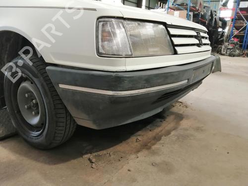 Used Front bumper Front bumper PEUGEOT 309 II (3C, 3A) 1.9 Diesel (64 hp) 26426083 26426083