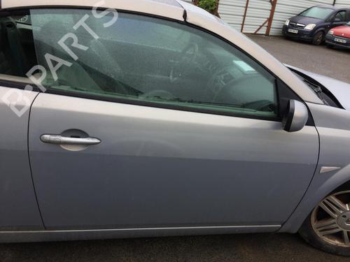 Used Right front door RENAULT MEGANE II Coupé-Cabriolet (EM0/1_) 1.9 dCi (120 hp) 26604906