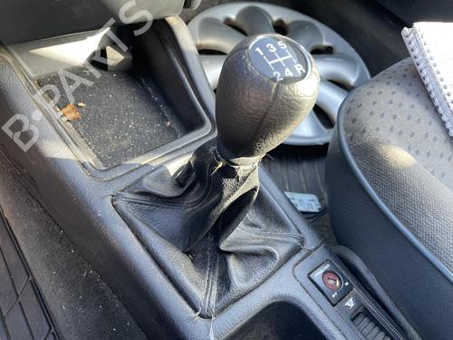 Used Gear lever Gear lever CITROËN XANTIA (X1_, X2_) [1993-2003] 35992331 35992331