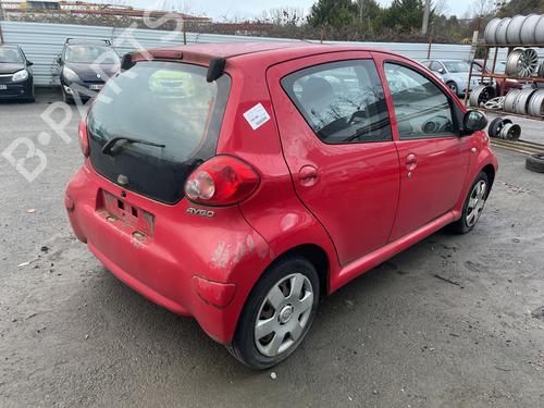 Used Right front driveshaft Right front driveshaft TOYOTA AYGO (_B1_) 1.0 (KGB10_, KGB10R) (68 hp) 31376907 31376907