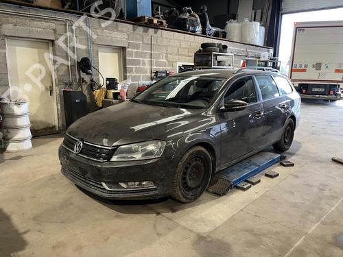 Instrumentbræt VW PASSAT B7 Variant (365) 1.6 TDI | BP31322525C46 - Image 23