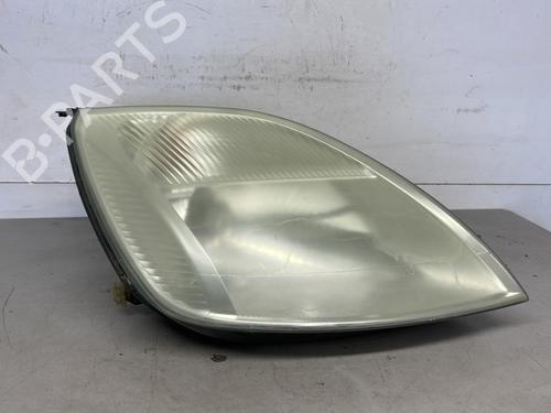 Used Right headlight FORD FIESTA V (JH_, JD_) 1.4 TDCi (68 hp) 26421240