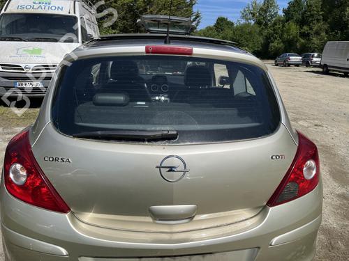 third-brake-light-opel-corsa-d-s07-2006-2007-2008-2009-2010-2011-2012-2013-2014-2015-35992192 main image