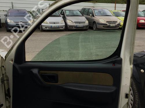 Right front door CITROËN BERLINGO / BERLINGO FIRST Box Body/MPV (M_) 1.9 D 70 (MBWJZ, MCWJZ) | BP28703611C3