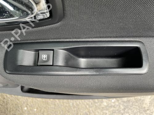 Right rear window switch RENAULT MEGANE III Hatchback (BZ0/1_, B3_) 1.5 dCi (BZ09, BZ0D, BZ1W, BZ29, BZ14) | BP31945976I28