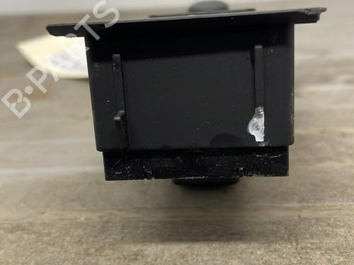 Used Left front window switch Left front window switch VW PASSAT B7 Variant (365) 1.6 TDI (105 hp) 31322502 31322502