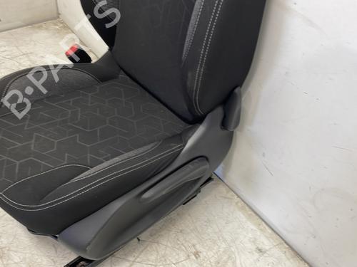 Left front seat PEUGEOT 2008 I (CU_) 1.2 PureTech 82 | BP29077867C15 