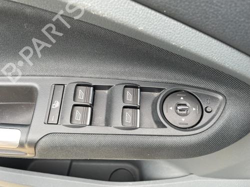 Used Left front window switch Left front window switch FORD C-MAX II (DXA/CB7, DXA/CEU) 1.0 EcoBoost (125 hp) 36752692 36752692