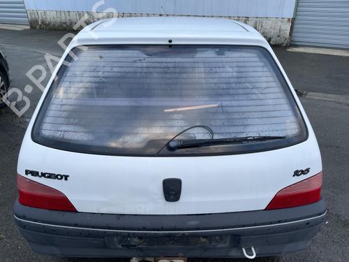 Used Third brake light Third brake light PEUGEOT 106 II (1A_, 1C_) 1.5 D (57 hp) 31993333 31993333