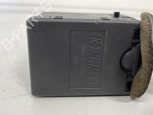 steering-column-stalk-peugeot-306-hatchback-7a-7c-n3-n5-1993-1994-1995-1996-1997-1998-1999-2000-2001-2002-2003-26421942 main image