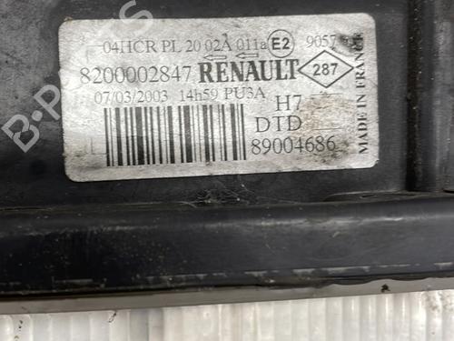 Used Right headlight Right headlight RENAULT LAGUNA II (BG0/1_) 1.8 16V (BG04, BG0B, BG0C, BG0V) (117 hp) 31993324 31993324